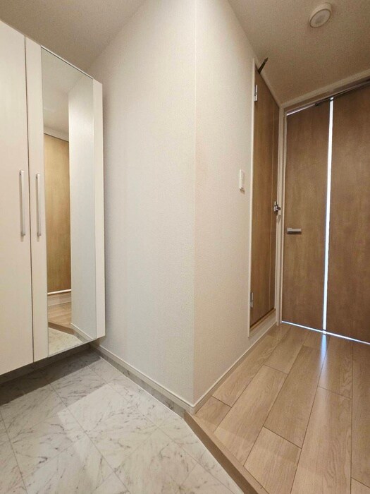 物件内観写真15　(靴箱)