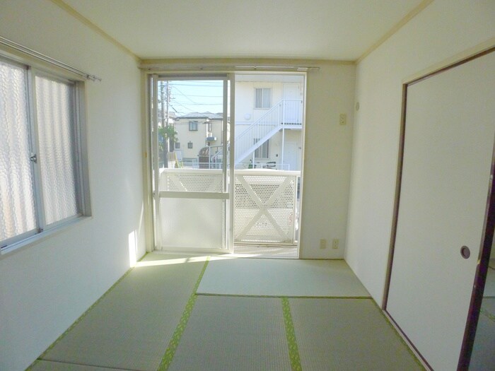 物件内観写真8　(居室)