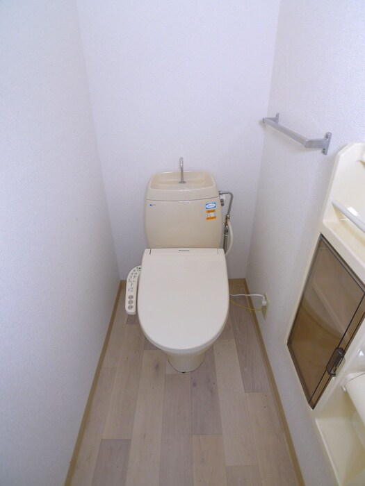 物件内観写真13　(トイレ)