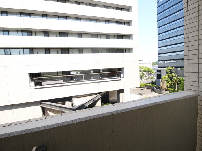 物件内観写真11　(室内からの展望)