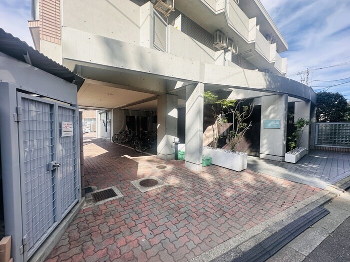 クルーブ成城の建物設備