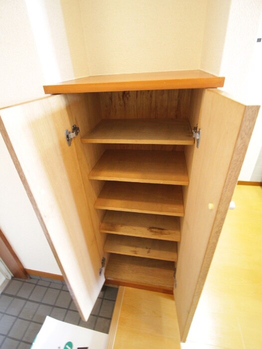 クルーブ成城の靴箱