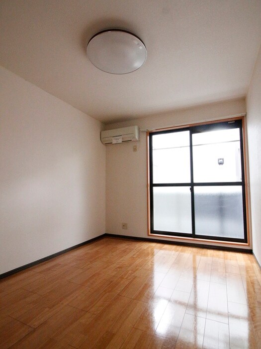 物件内観写真12　(居室)