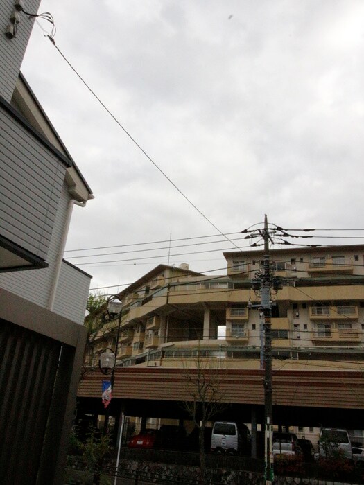 物件内観写真18　(室内からの展望)