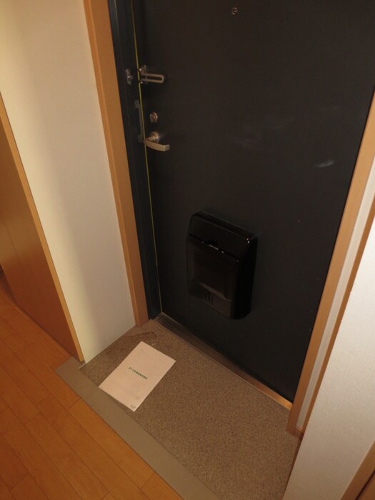 物件内観写真15　(玄関)