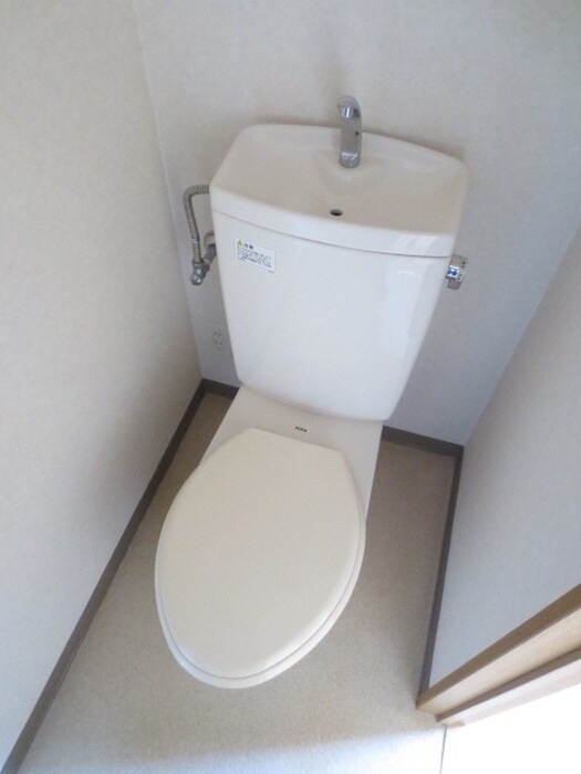 物件内観写真14　(トイレ)