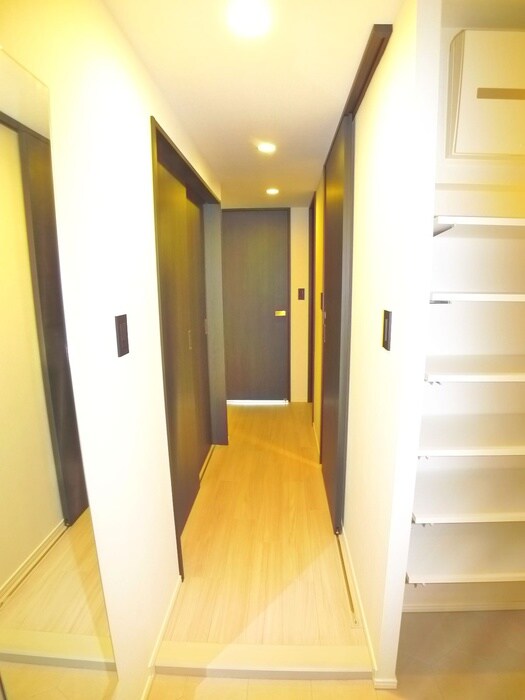物件内観写真19　(廊下)