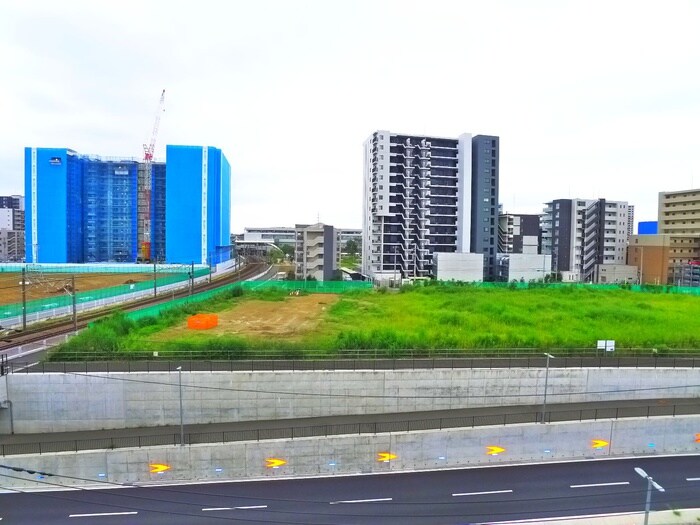 物件内観写真22　(室内からの展望)