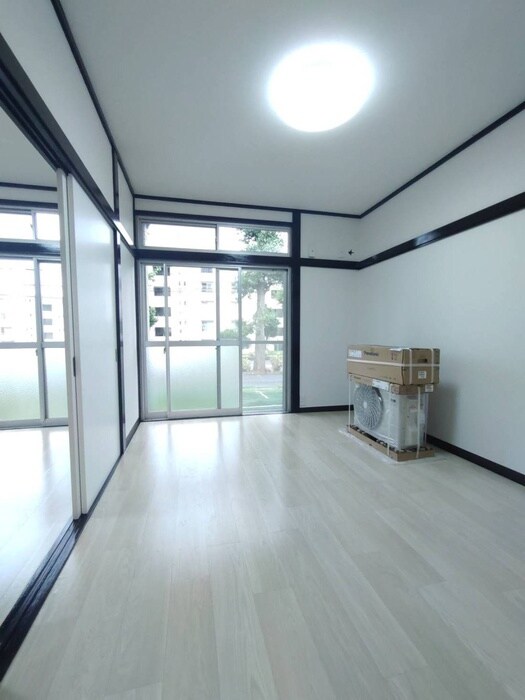 物件内観写真8　(居室)