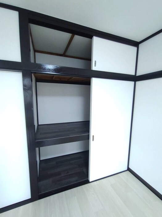物件内観写真10　(収納)