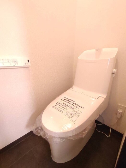 物件内観写真13　(トイレ)