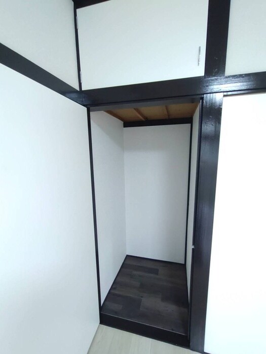 物件内観写真18　(収納)