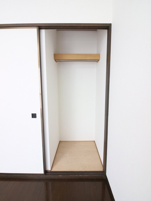 物件内観写真15　(収納)