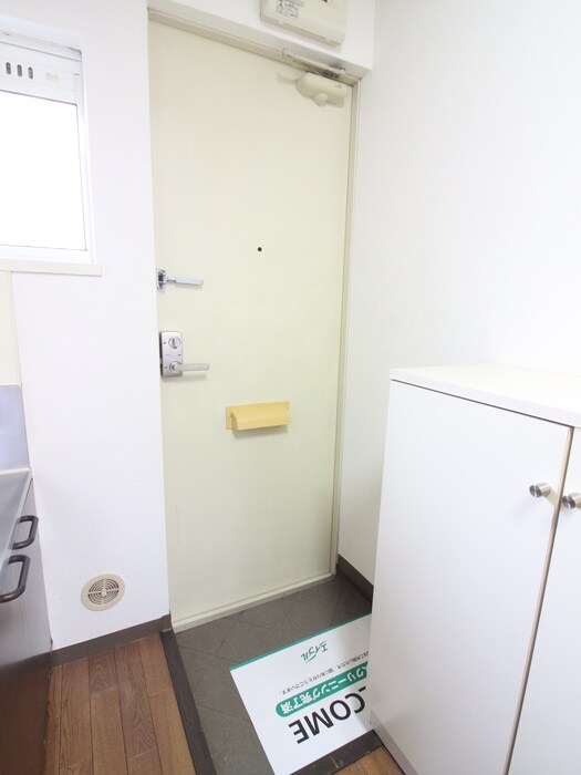 物件内観写真19　(玄関)