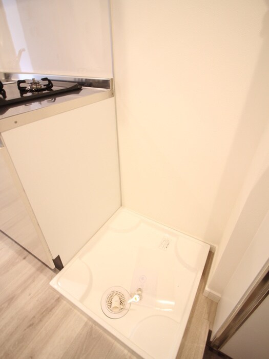 物件内観写真15　(洗濯機置場)