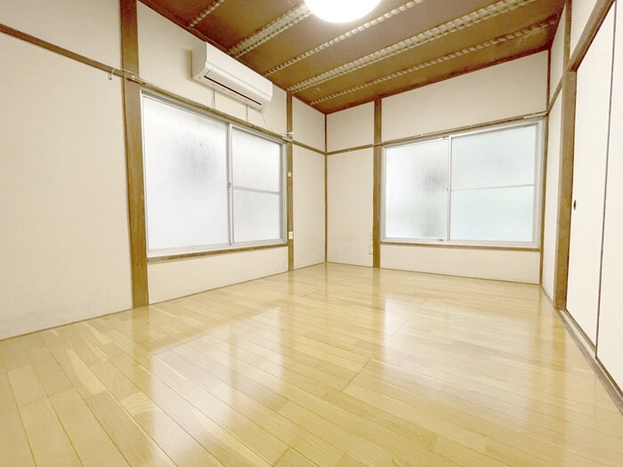 物件内観写真4　(居室)