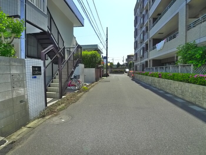 物件外観写真3　(周辺環境)