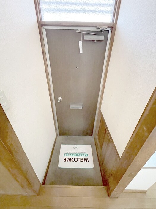 物件内観写真19　(玄関)