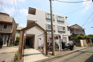 山本第２リバーサイドマンション外観写真