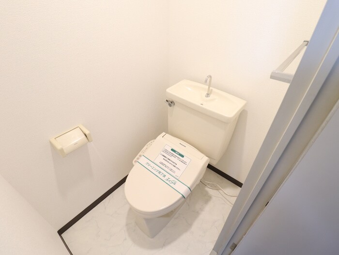 物件内観写真11　(トイレ)