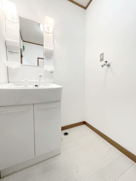 物件内観写真20　(洗濯機置場)