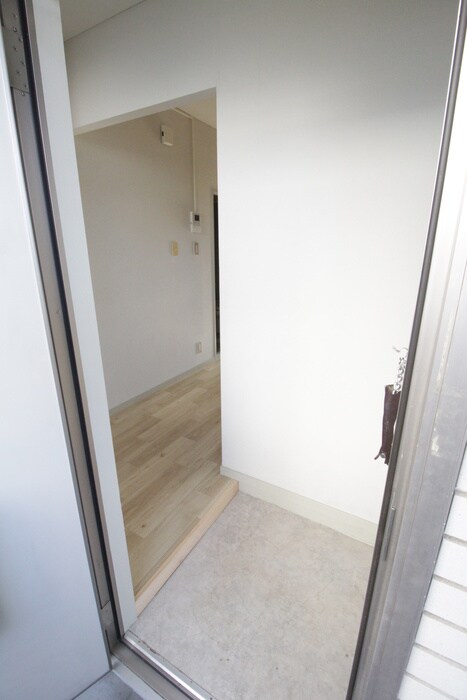 物件内観写真22　(玄関)