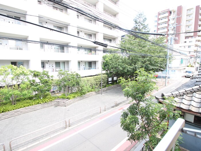 物件内観写真14　(室内からの展望)