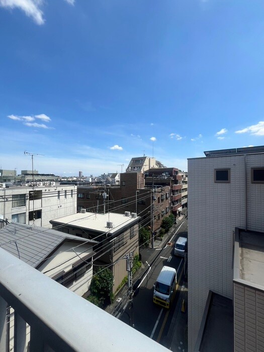 物件内観写真13　(室内からの展望)