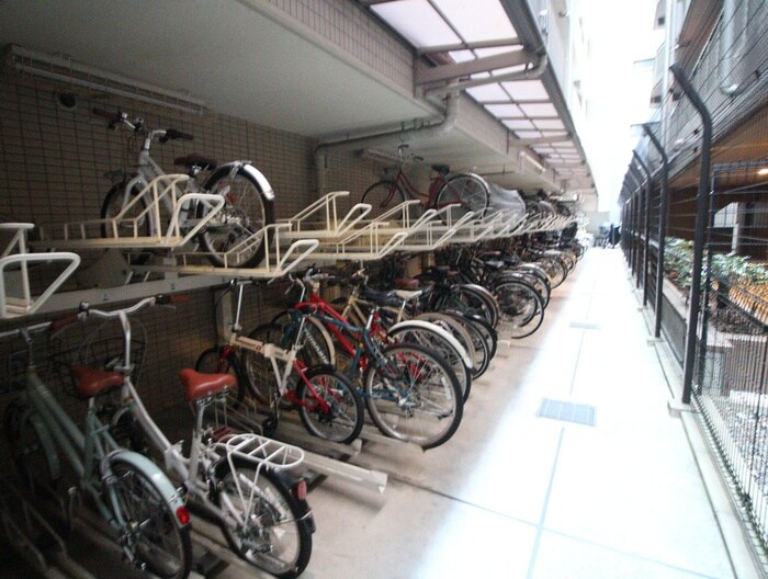物件外観写真6　(駐輪場)