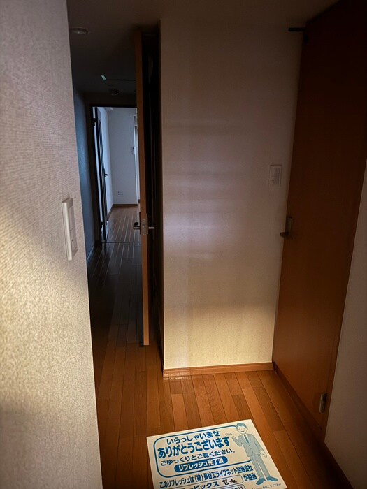 物件内観写真18　(廊下)