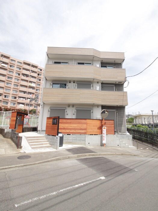 物件外観写真3　(外観写真)