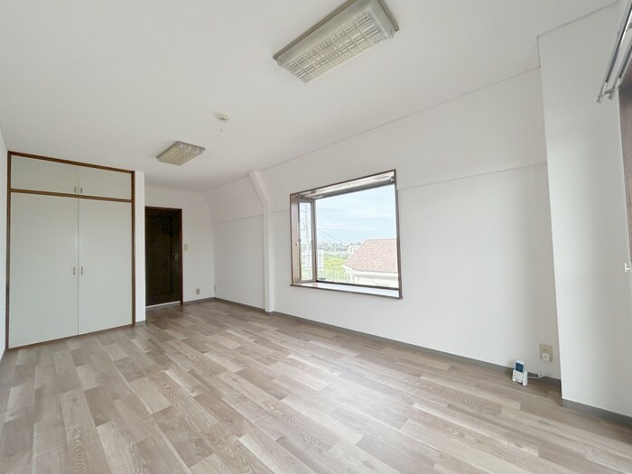 物件内観写真10　(居室)