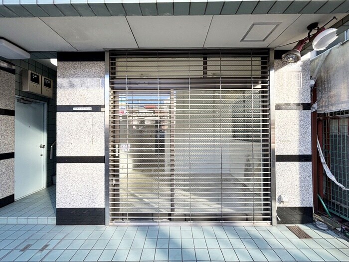 物件内観写真21　(玄関)