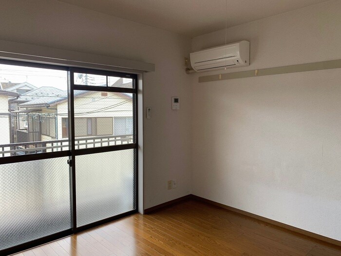 物件内観写真8　(居室)