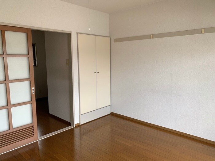 物件内観写真10　(居室)