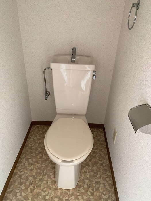 物件内観写真12　(トイレ)