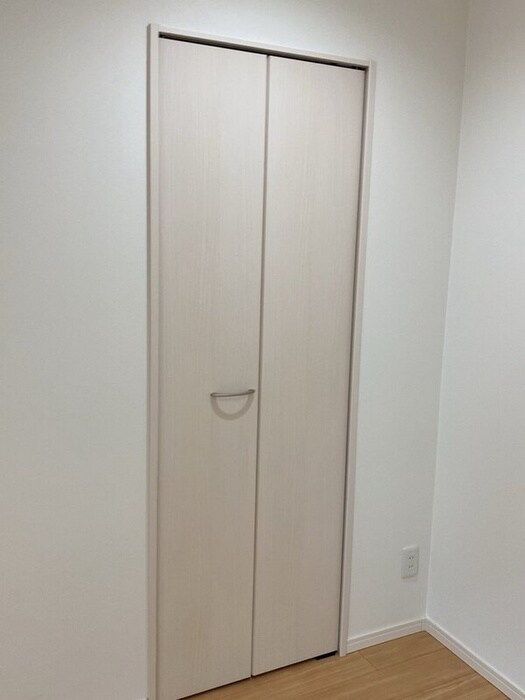 物件内観写真15　(収納)