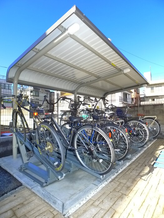 物件外観写真3　(駐輪場)