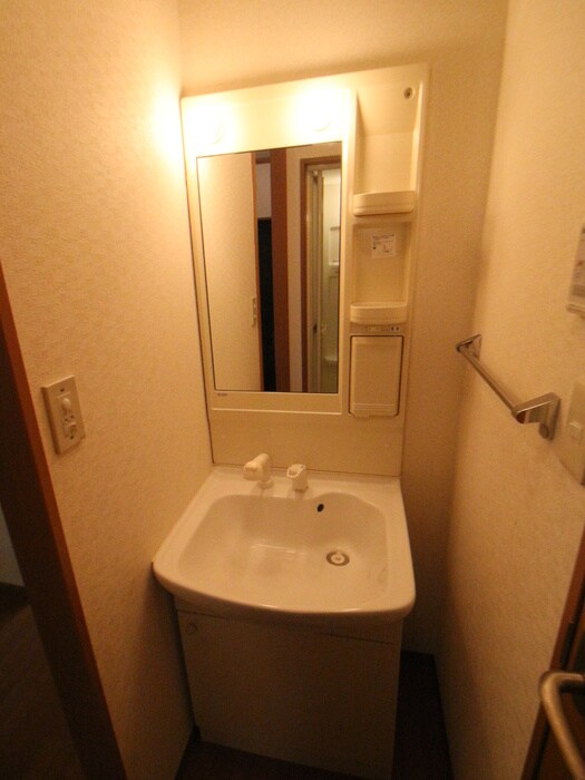 物件内観写真11　(洗面)