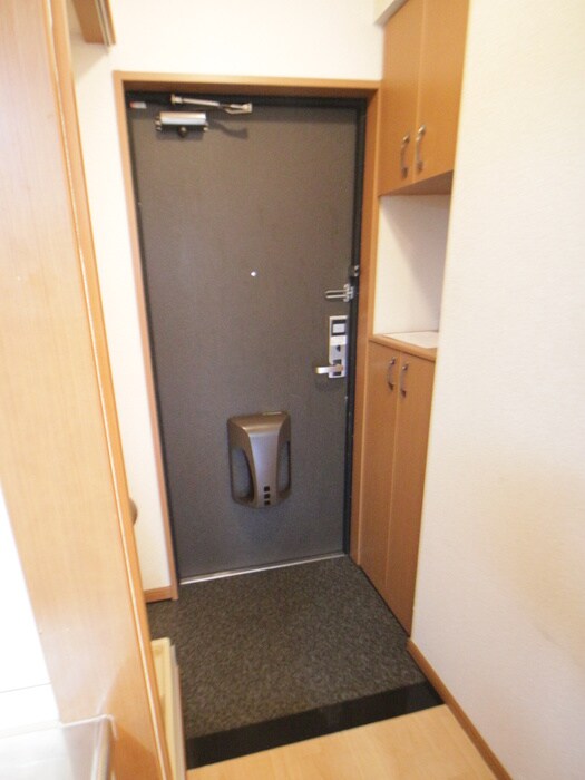 物件内観写真15　(玄関)