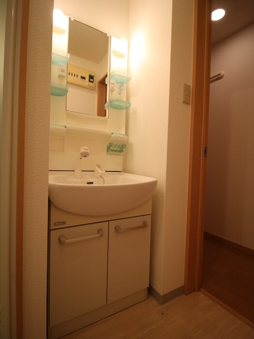 物件内観写真7　(洗面)