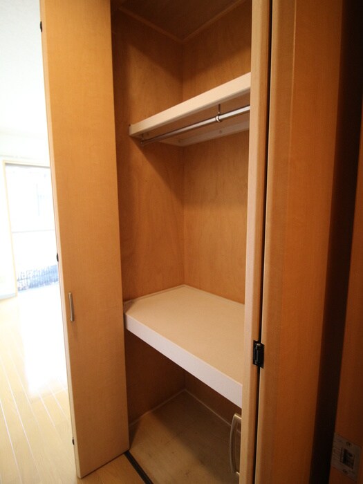 物件内観写真10　(収納)