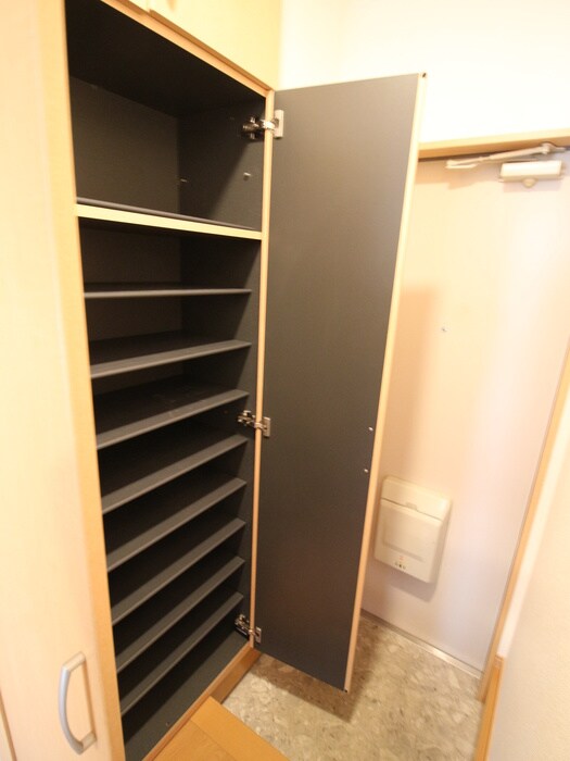 物件内観写真13　(靴箱)