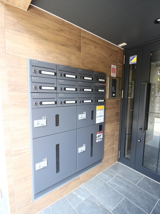 物件外観写真6　(建物設備)