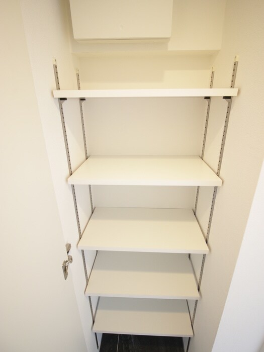 物件内観写真18　(靴箱)