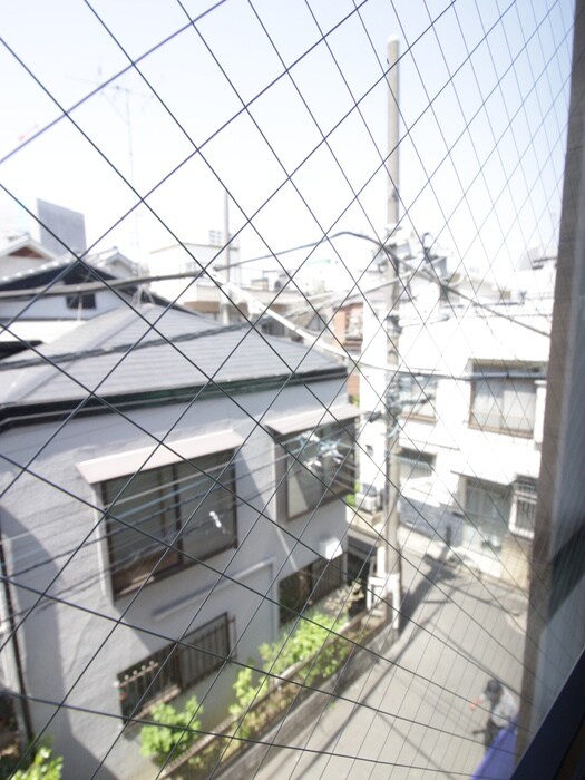 物件内観写真22　(室内からの展望)