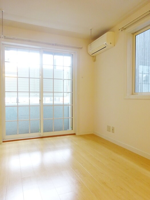 物件内観写真12　(居室)