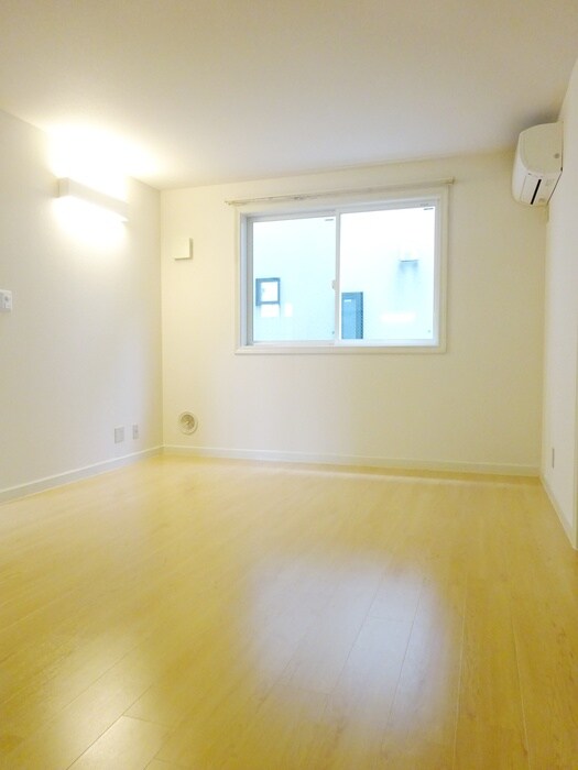物件内観写真15　(居室)