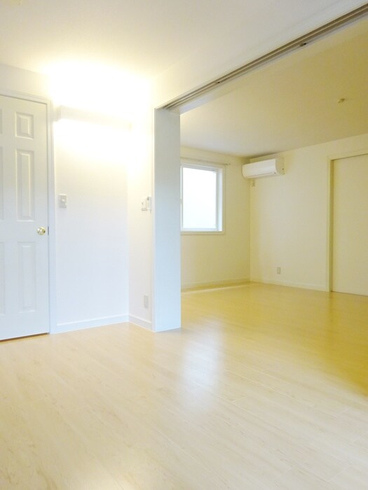 物件内観写真16　(居室)