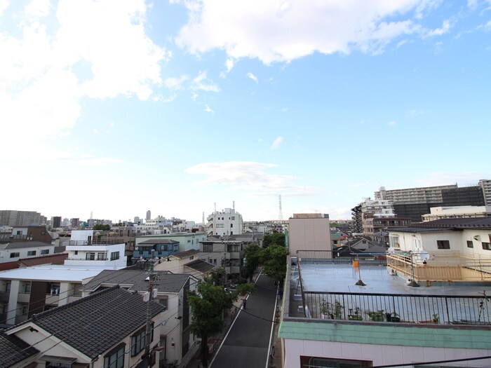 物件内観写真14　(室内からの展望)